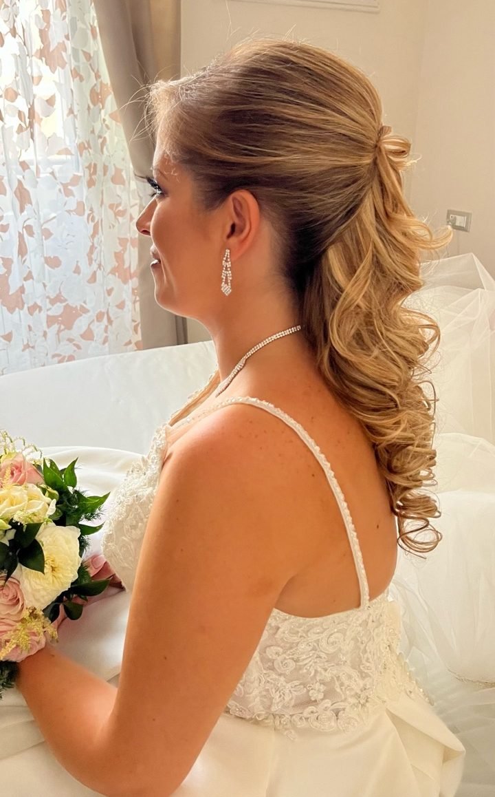 Cinzia Caputo parrucchieri Foggia - pacchetti sposa matrimonio Bionda capelli mossi biondi lunghi